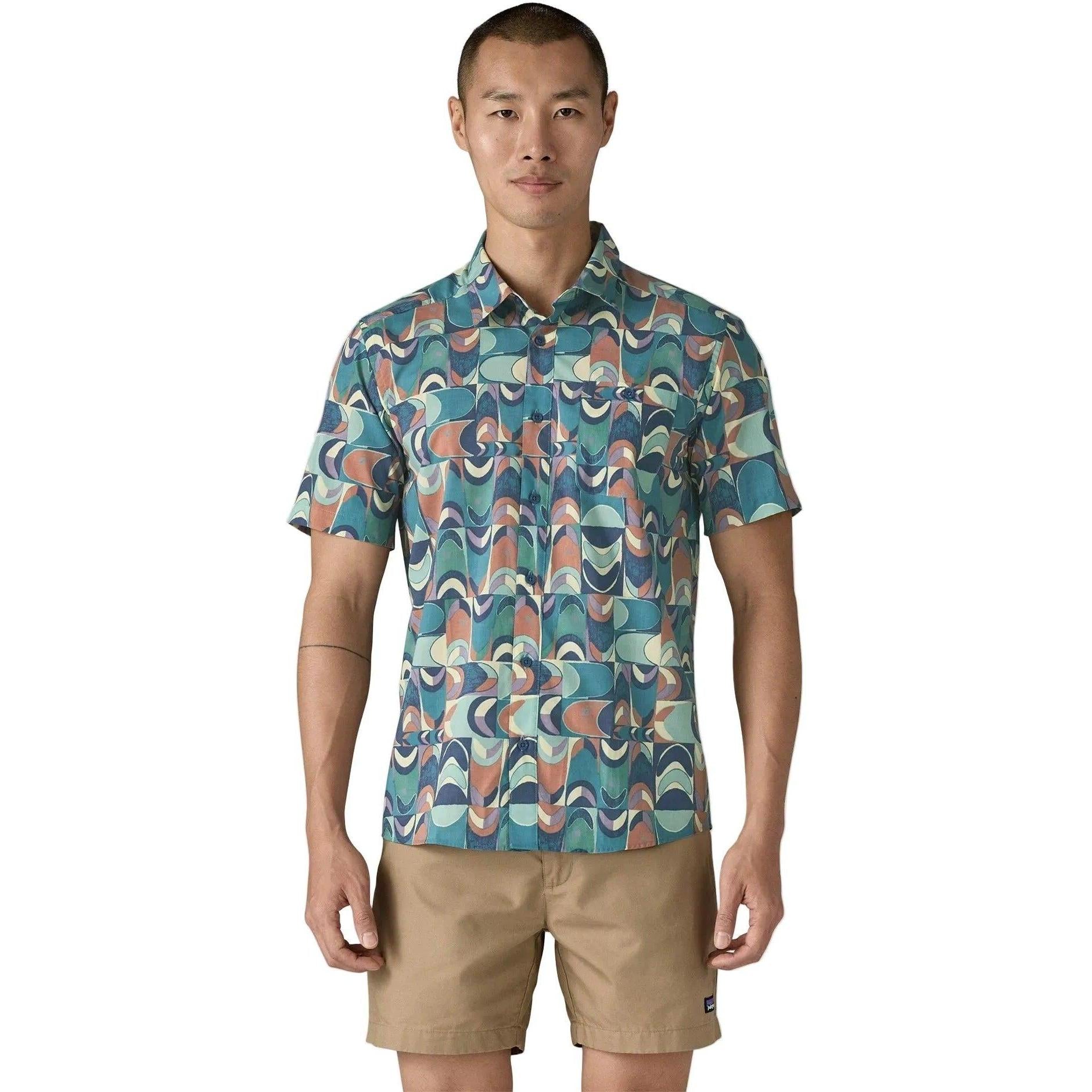 PATAGONIA Men's Short Sleeve Go To Button-Down Shirt