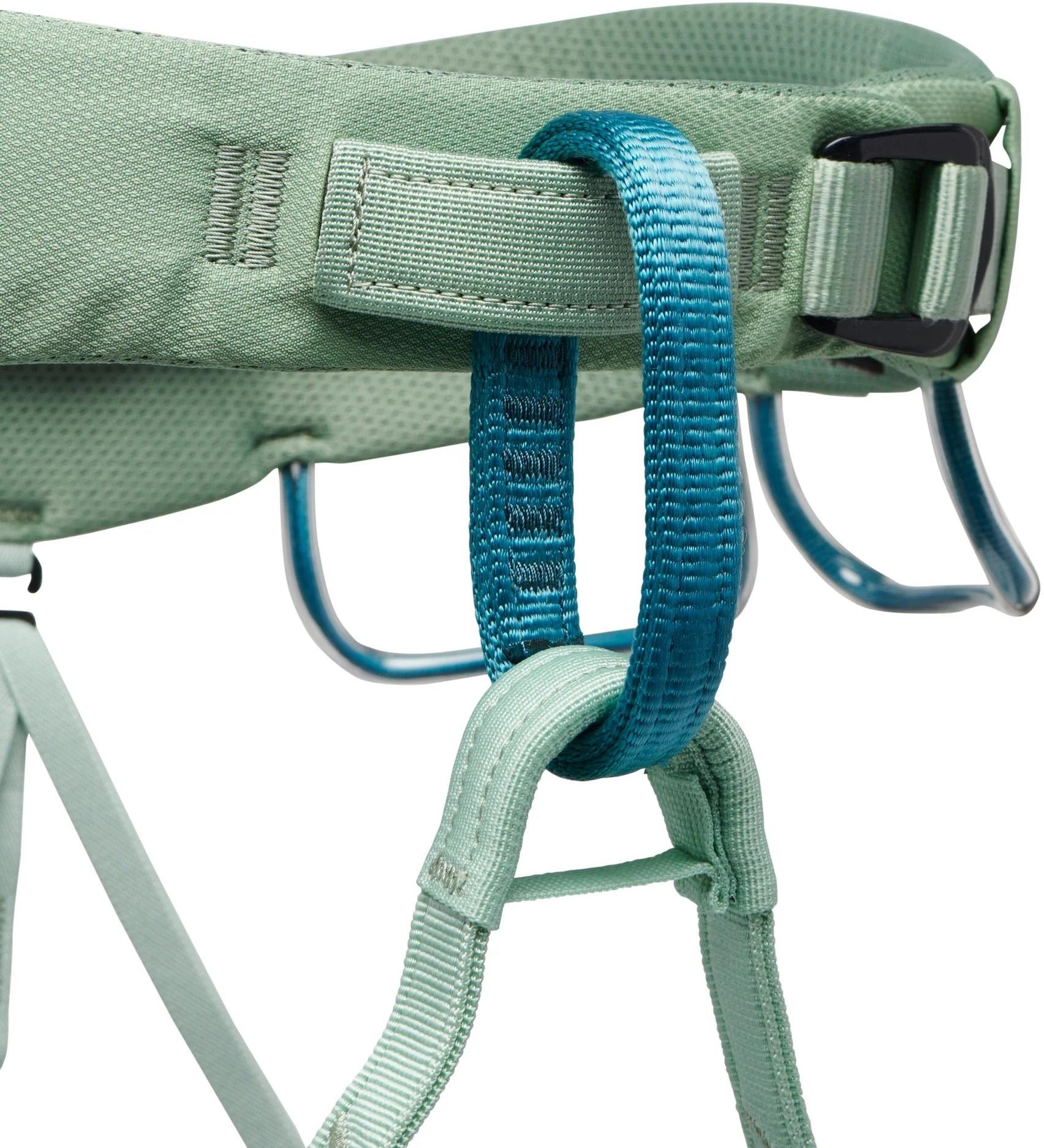 BLACK DIAMOND Women's MOMENTUM Climbing Harness