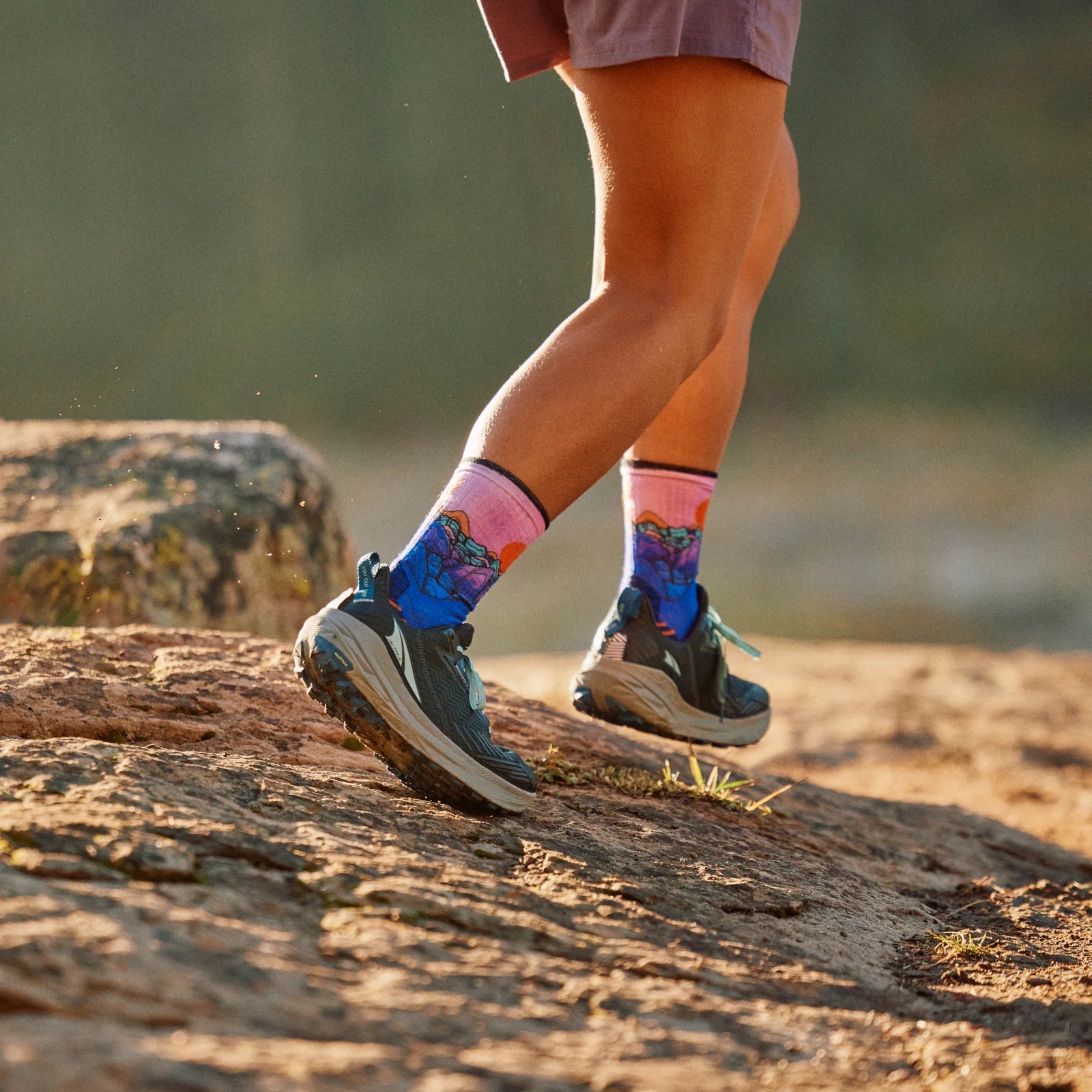 SMARTWOOL Women's Hike Mountain Sunrise Print Crew Sock