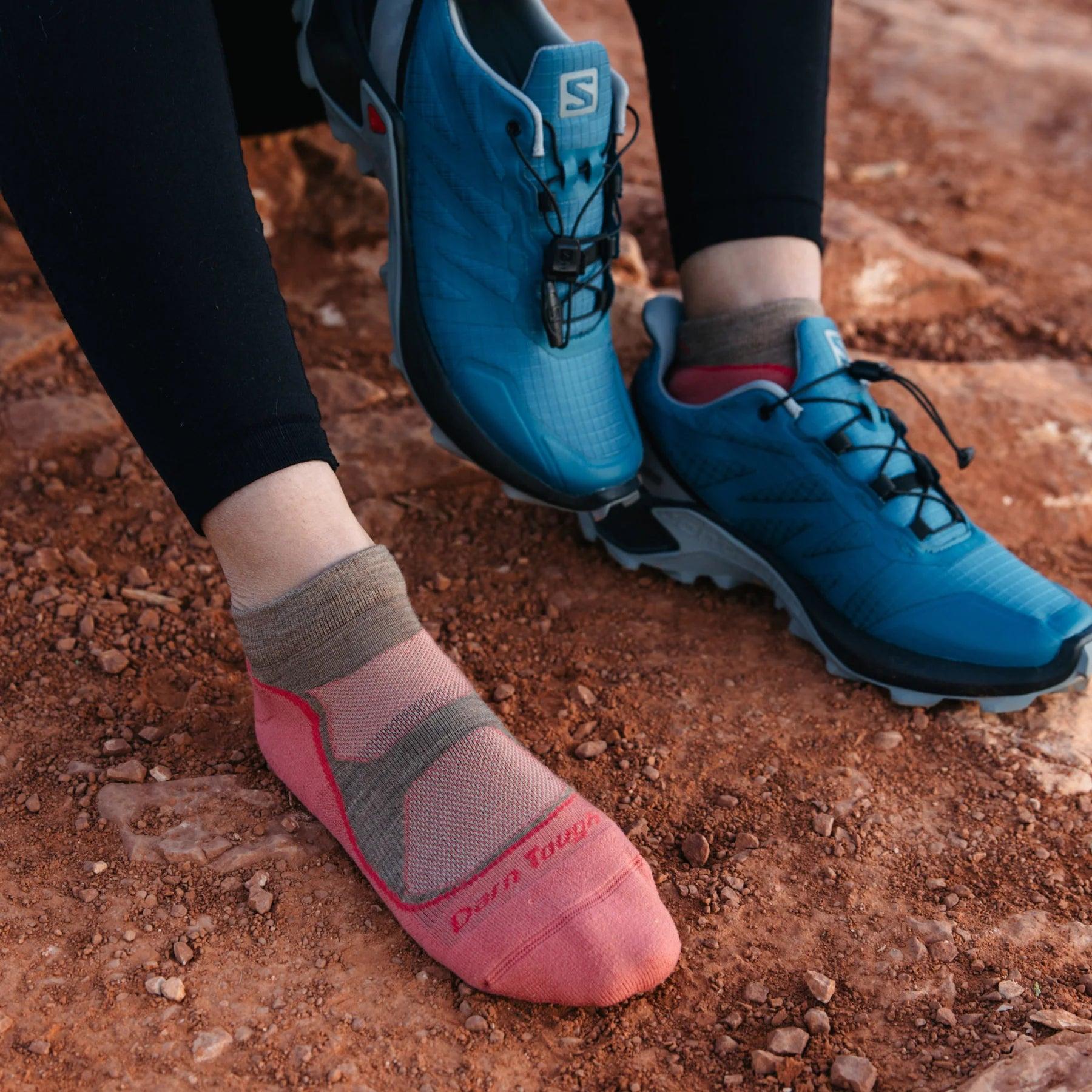 DARN TOUGH Women's Light Hiker No Show Lightweight Hiking Socks 1986