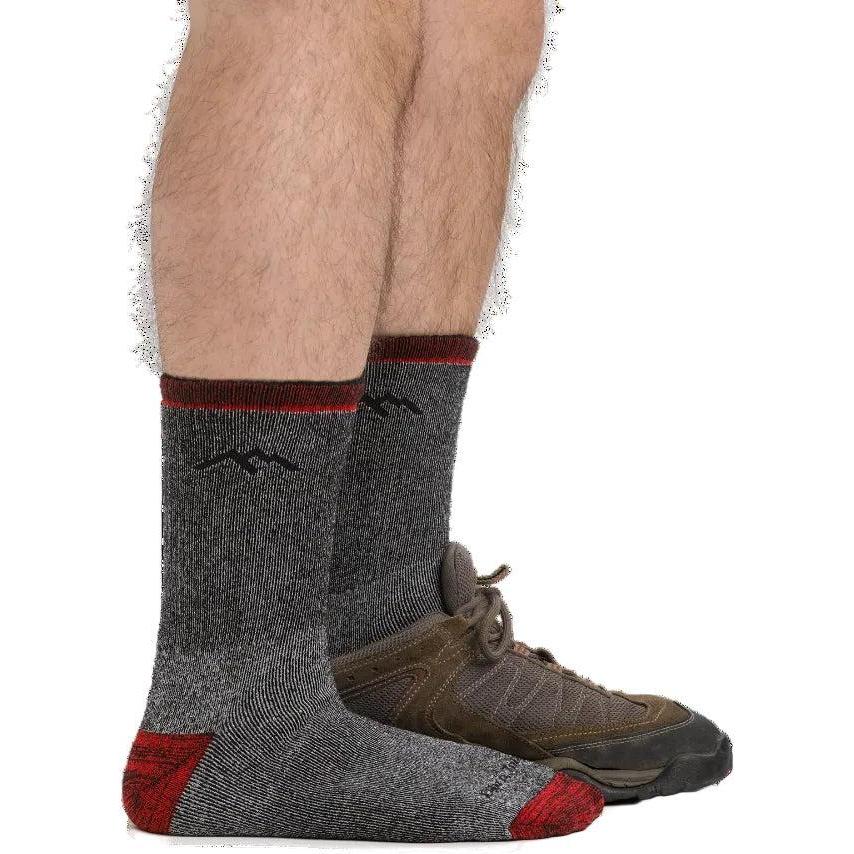 DARN TOUGH Men's Mountaineering Micro Crew Heavyweight Hiking Socks 1953
