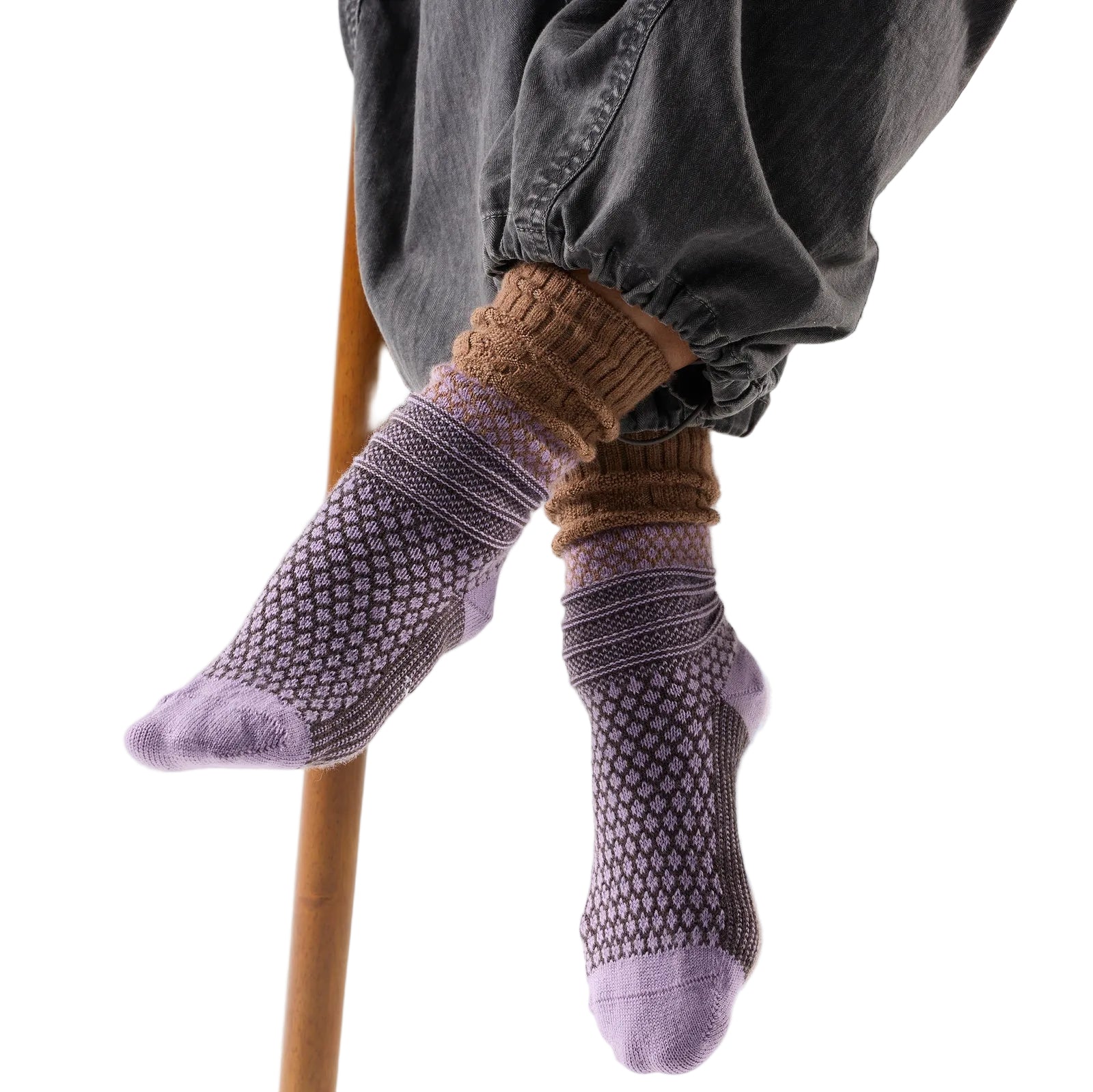 SMARTWOOL Women's Everyday Cozy Popcorn Cable Crew Socks (Full Cushion) Purple Dawn