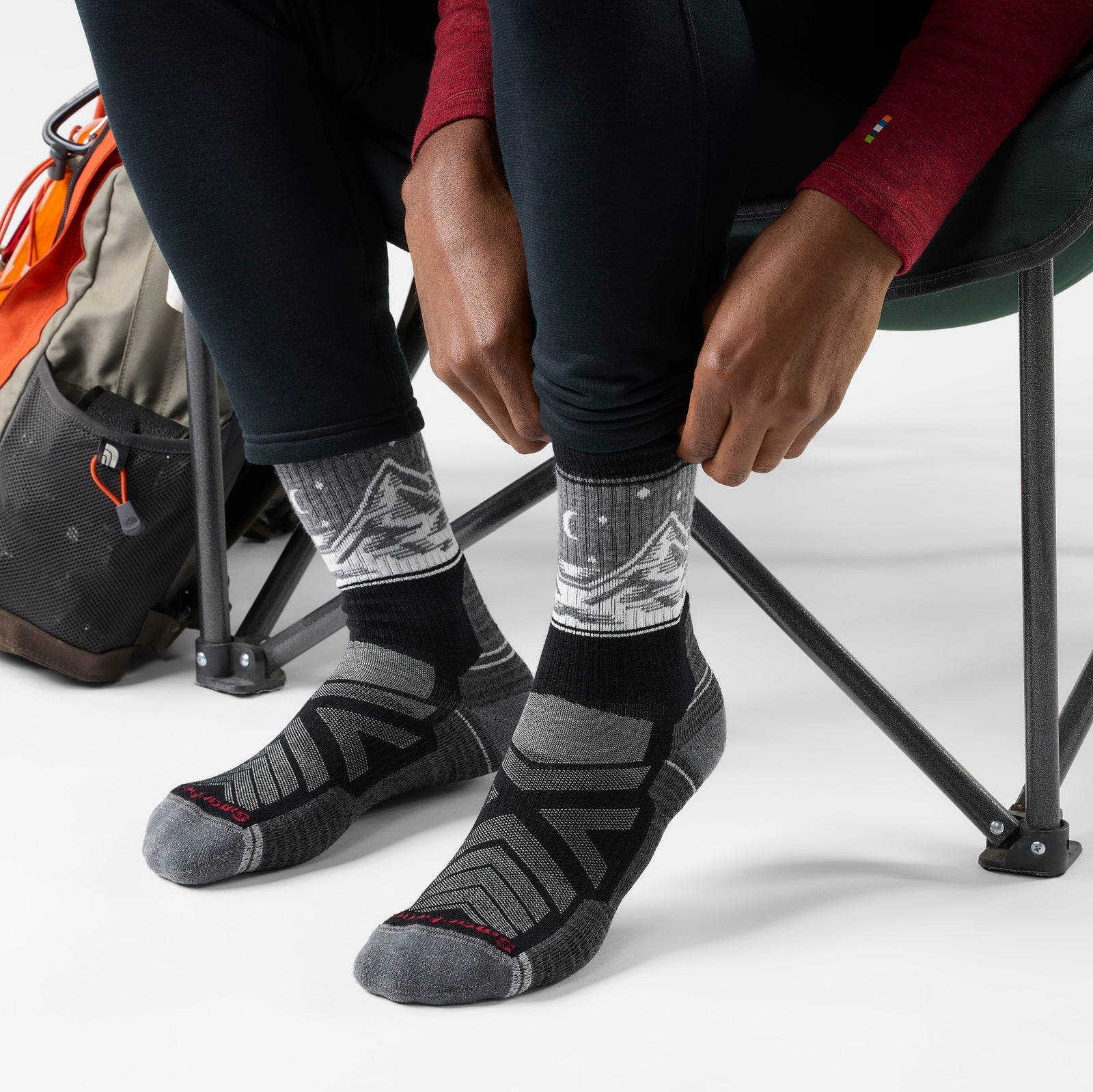 SMARTWOOL Hike Valley View Crew Socks Light Cushion Black