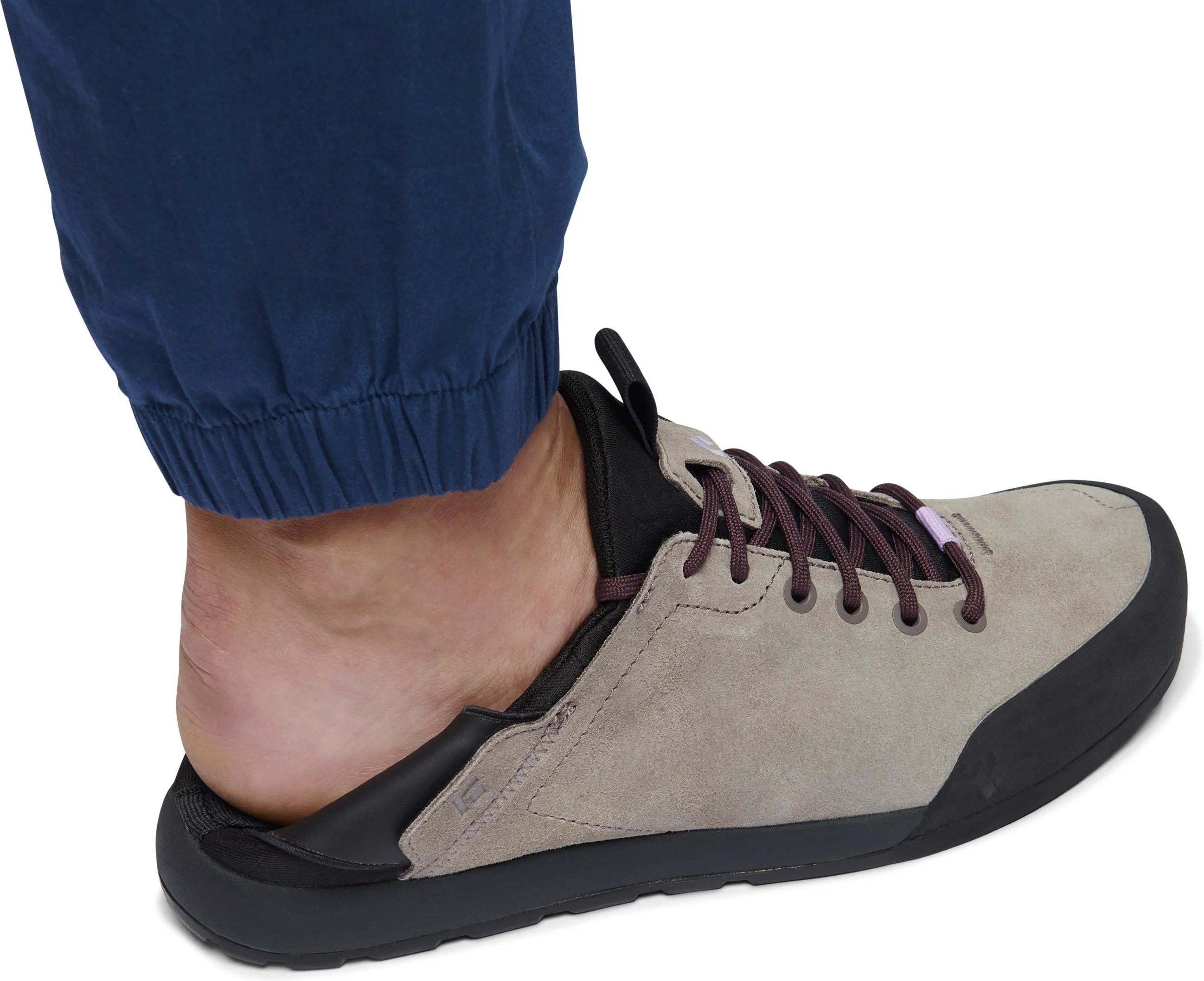 BLACK DIAMOND Women's SESSION SUEDE Approach Shoes